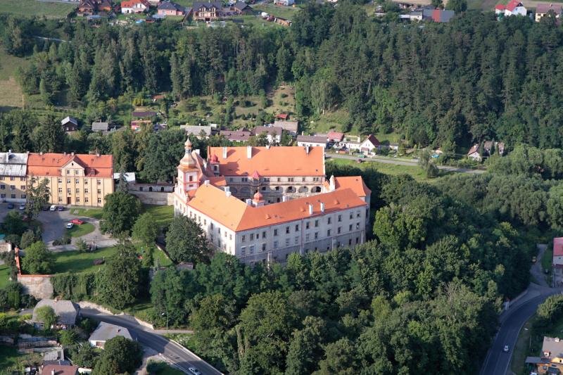 Informační centrum s expozicemi Bělá pod Bezdězem