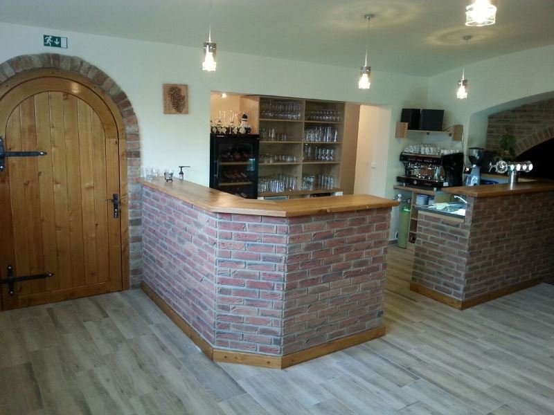 Vinárna a pension "U Langrů"