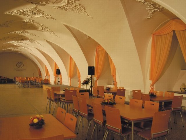 ZNOVÍN ZNOJMO, a.s. – Loucký klášter