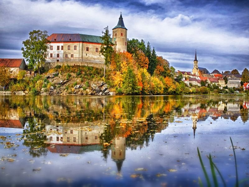 Zámecký areál Žirovnice  - TIC