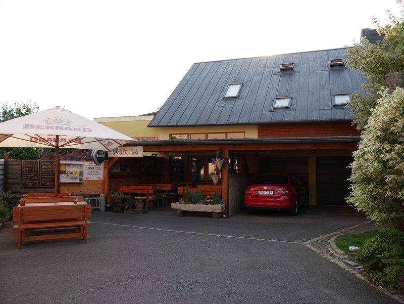 Cyklobar a penzion 100dola - ubytování